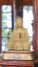 Statue